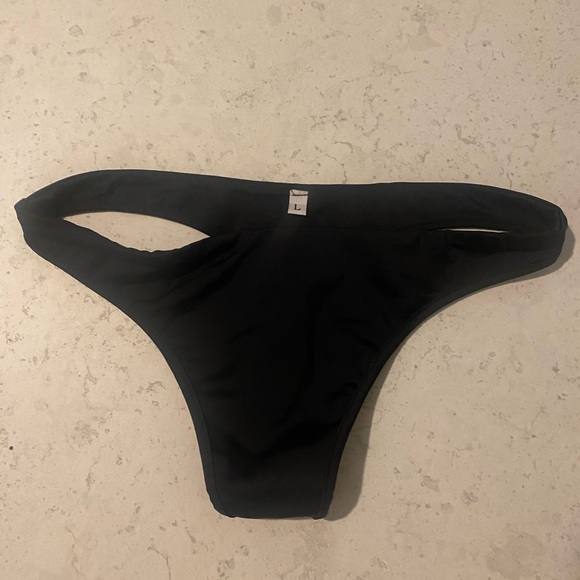 Teeny B Mesh Insert Triangle Crop with Pleated cup (full bust) - Picture 9 of 13